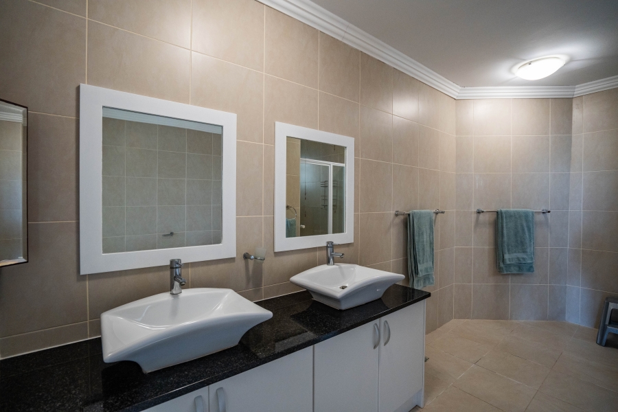 4 Bedroom Property for Sale in West Beach Eastern Cape